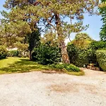 Maison Avec Piscine Partagee Proche De - Fr-1-616-528