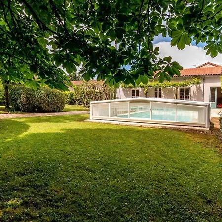 Maison Avec Piscine Partagée Proche De - Fr-1-616-528 Casa di campagna *