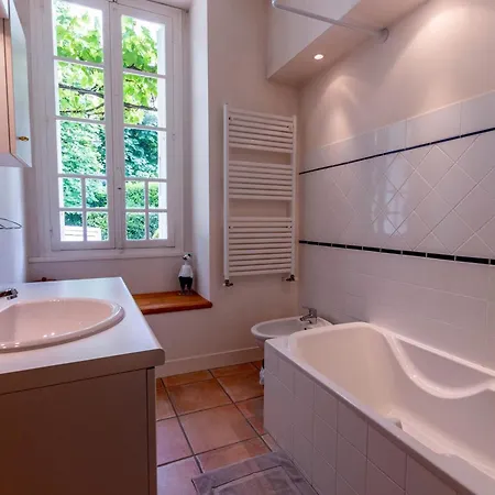 Maison Avec Piscine Partagee Proche De - Fr-1-616-528 Holiday home *