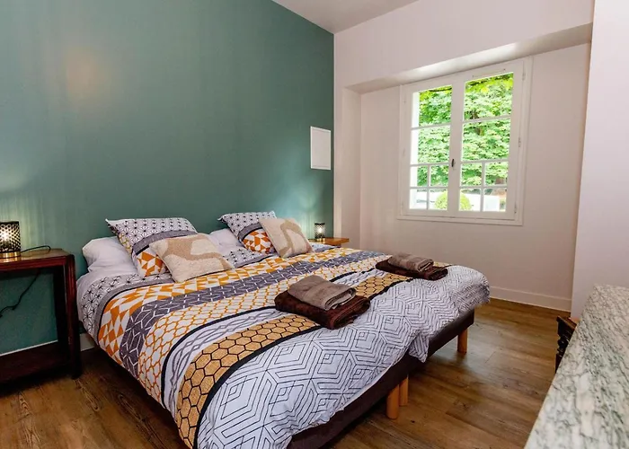 Maison Avec Piscine Partagee Proche De - Fr-1-616-528 Périgueux