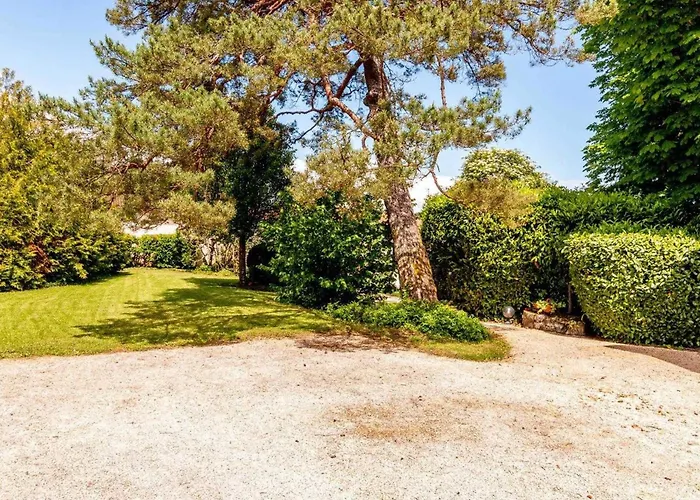 Maison Avec Piscine Partagee Proche De - Fr-1-616-528